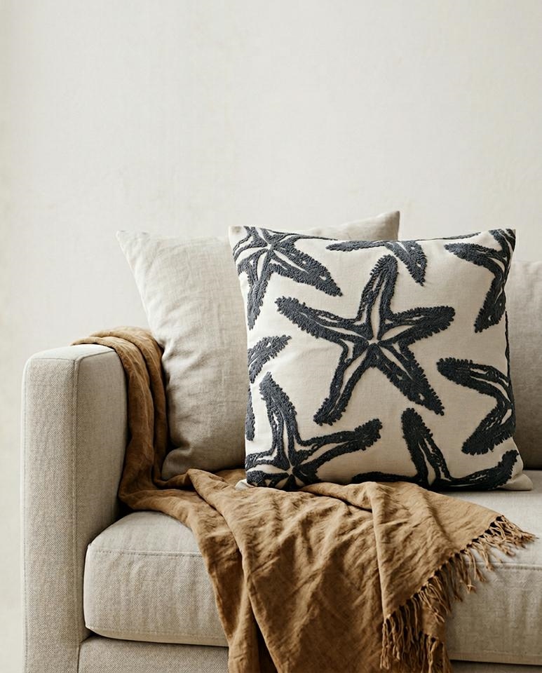 Poduszka dekoracyjna SHP STARFISH beżowa / szara