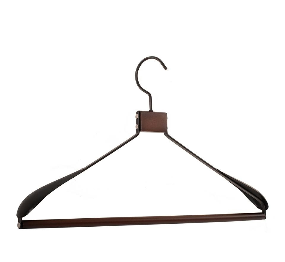 Zestaw 4 wieszaków SHP SOLID czarny