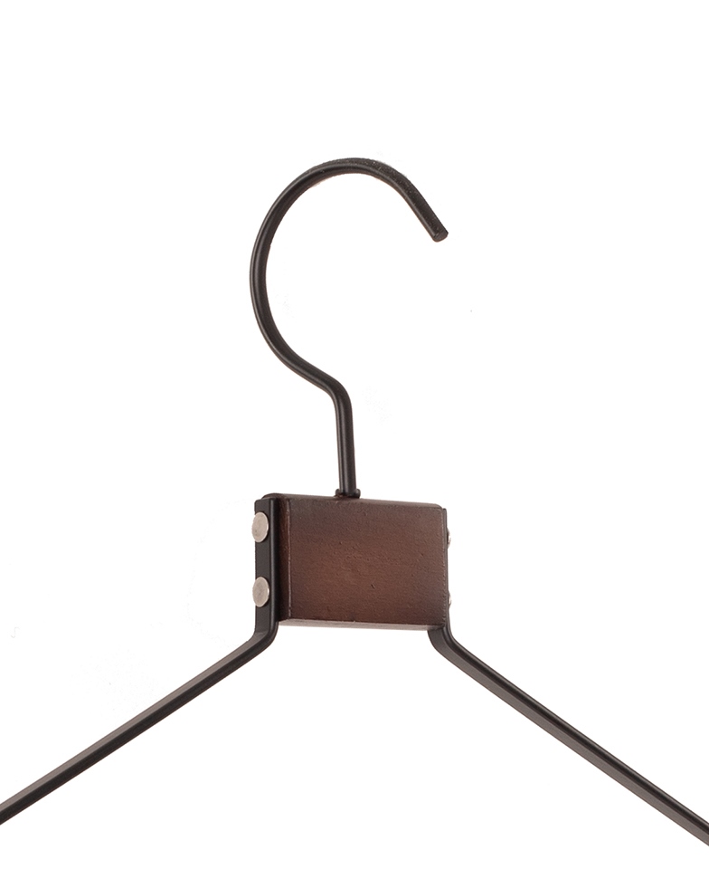 Zestaw 4 wieszaków SHP SOLID czarny