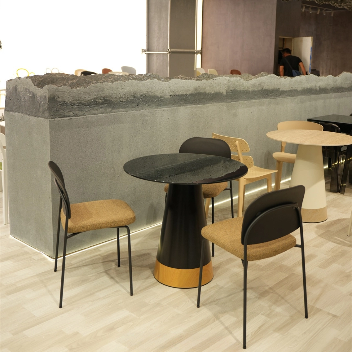 Stół Soleilo Duo czarny/naturalny