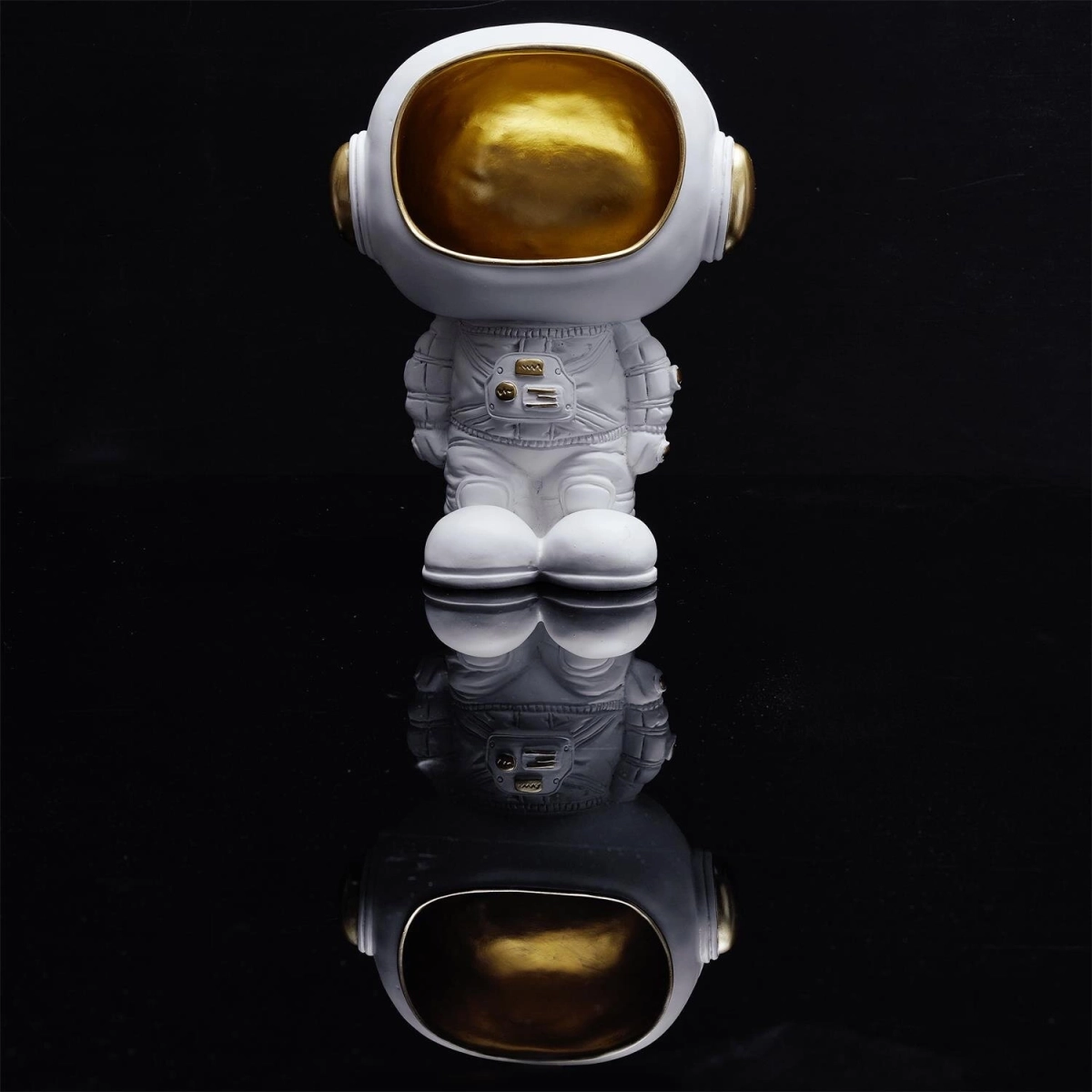 pol_pl_Figurka-Astronauta-z-funkcja-przechowywania-biala-zlota-39661_7.webp