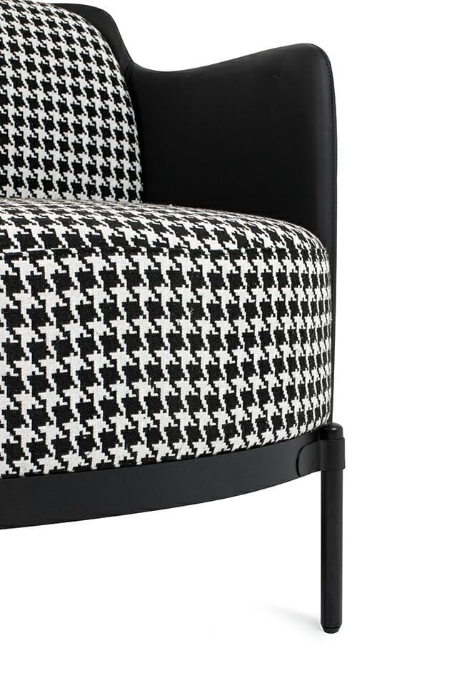 718c47393e67b7d578a454aee18234eb