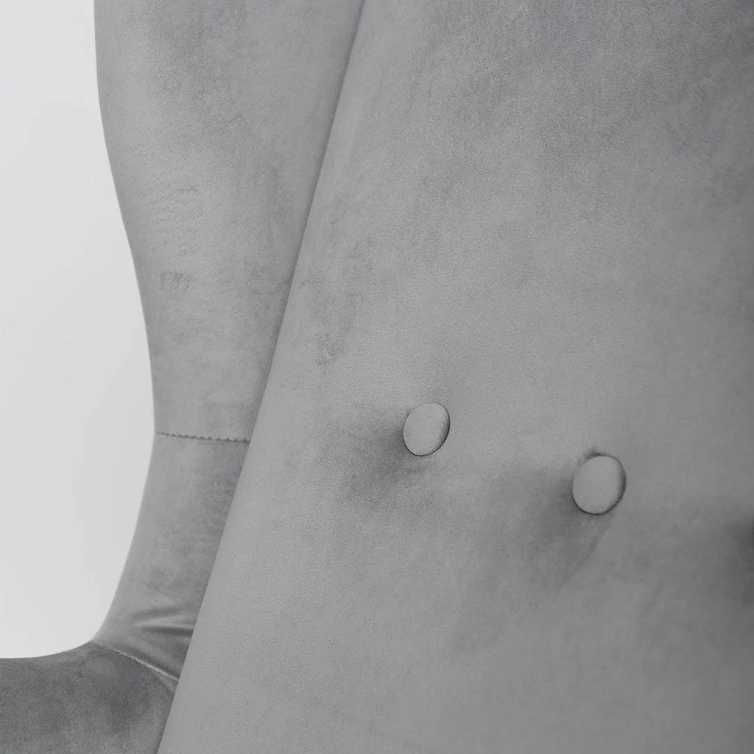 ekspres-jasno-szary-pikowanie-detal (1).webp