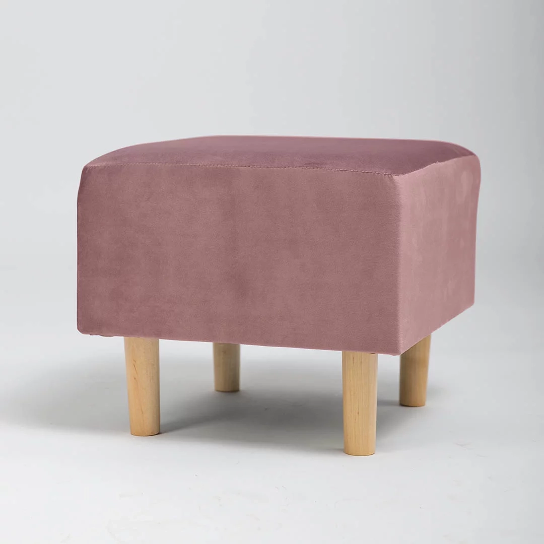 podnozek-brudny-roz-nogi-naturalne (1).webp